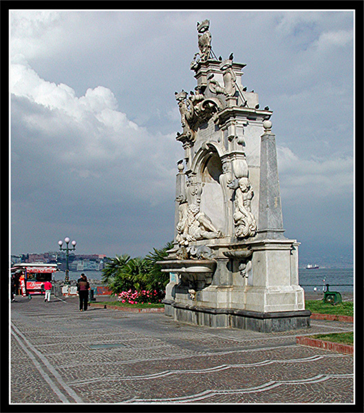 Fontana-a-Mergellina2b.jpg