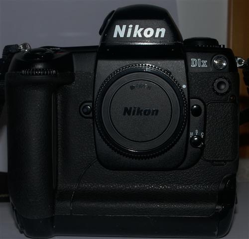 front d1x (Small).jpg