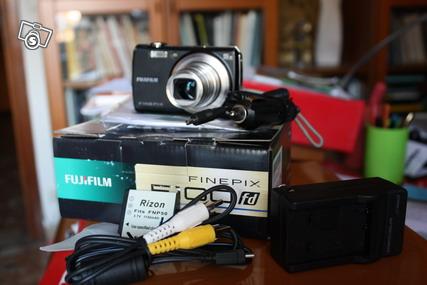 Fuji F100fd IV.jpg