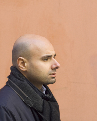Fujista al muro.jpg
