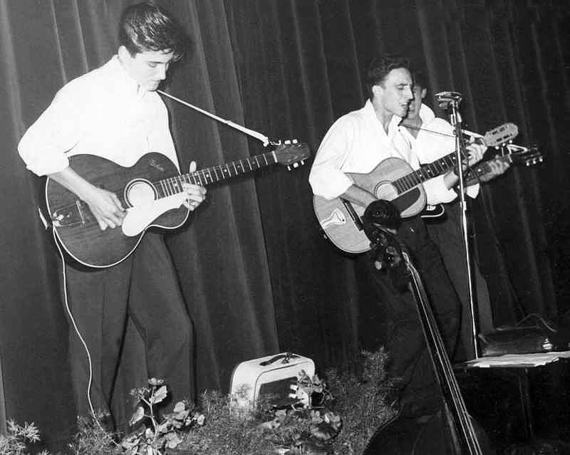 Gianfranco e i Teenager 1957 [800x600].jpg
