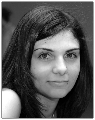 girl1B&W.jpg