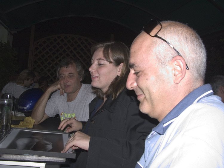 guardando-le-foto2.jpg