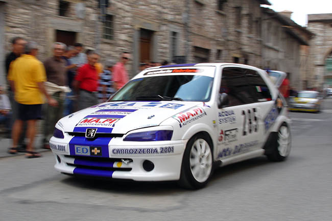 Gubbio 2005 - Picchi su 106.jpg