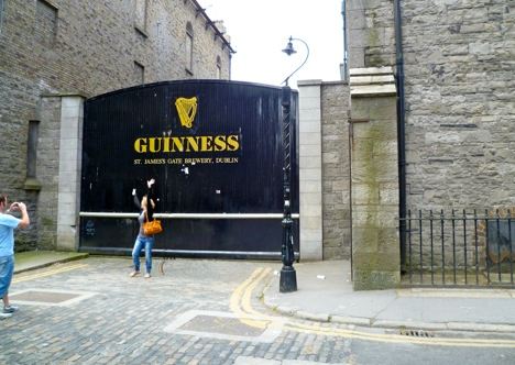 Guiness g.JPG