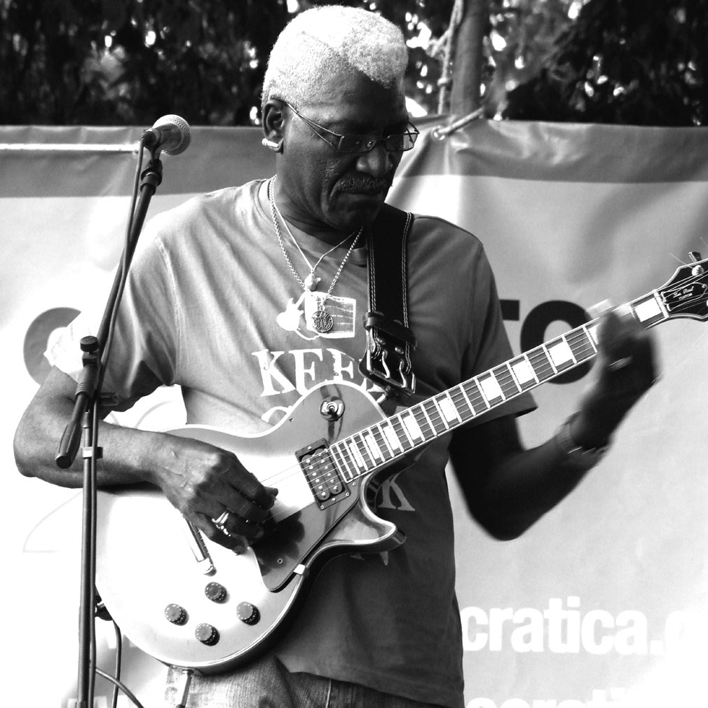 Guitarist.jpg