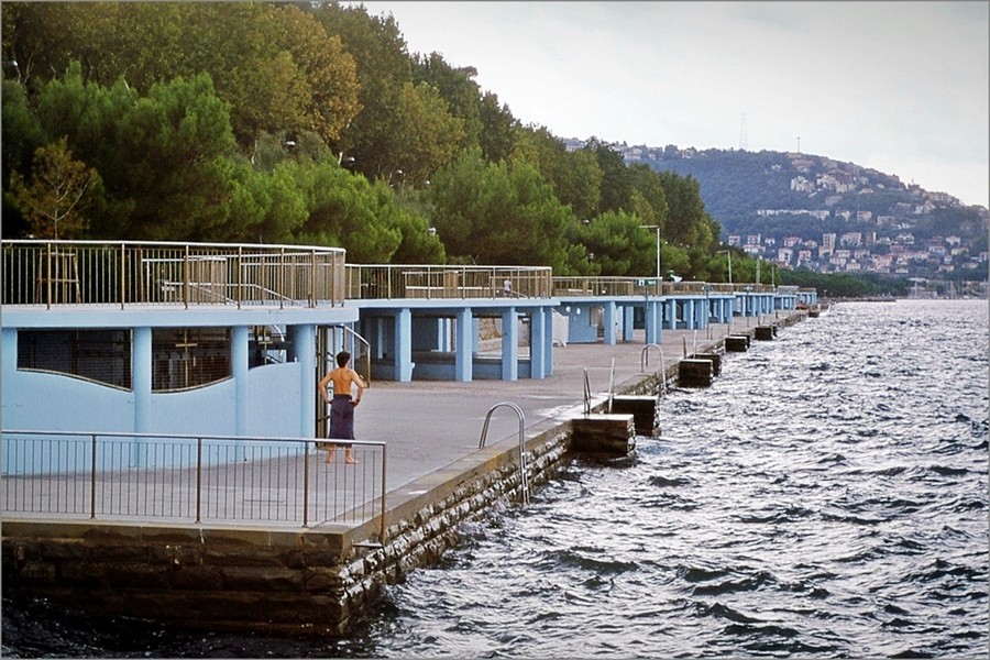 img024  900.jpg