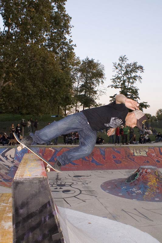 img1.jpg