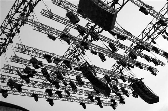 IMG_9223-01 (Medium).jpg