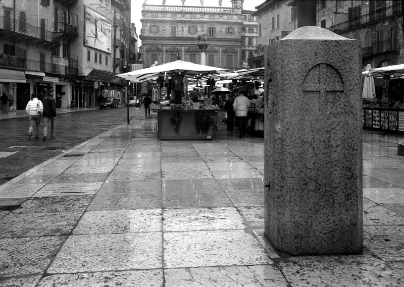 InPiazza-small.jpg