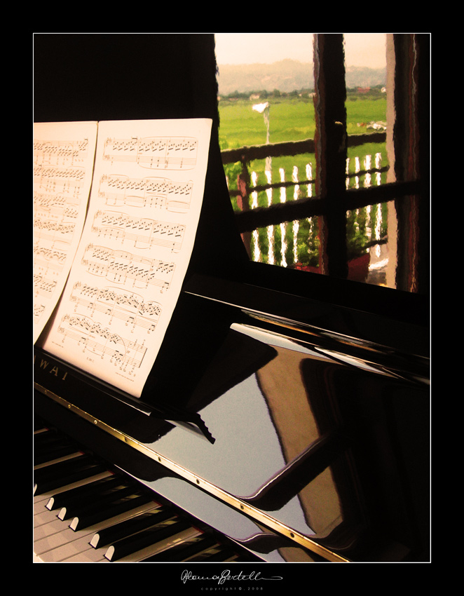 la-finestra_piano_filtroaranciophoto4u.it.jpg