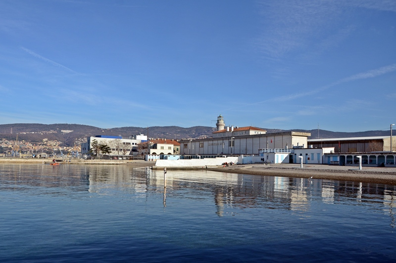 La Lanterna.JPG