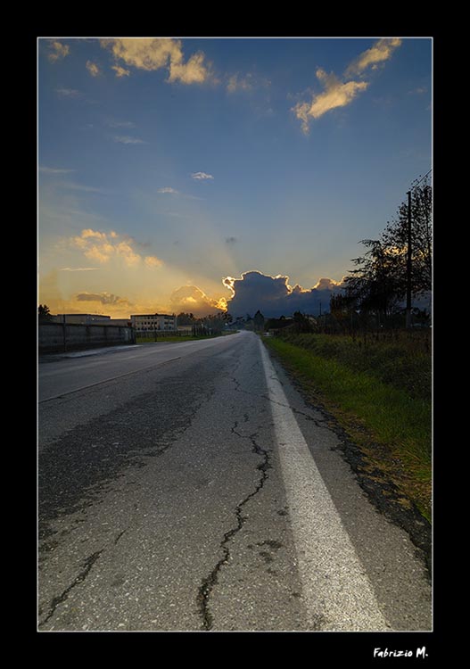 La strada che porta al tramonto_3.jpg