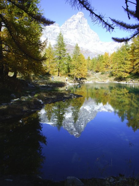 lago blu.jpg