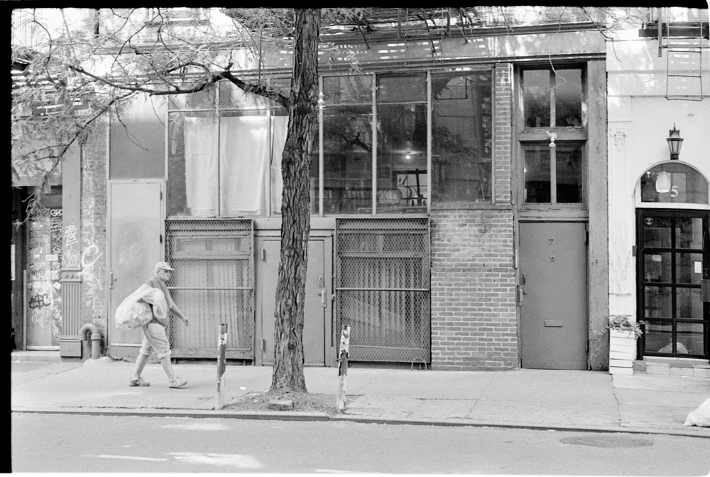 Le082013-003-frame7small.jpg