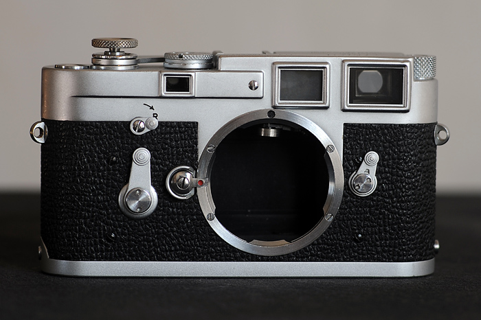 leica 1.jpg
