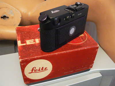 Leica M4-2 (2).jpg
