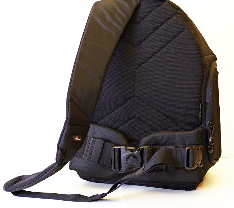 Lowepro-300_1.jpg