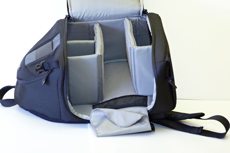 Lowepro-300_2.jpg