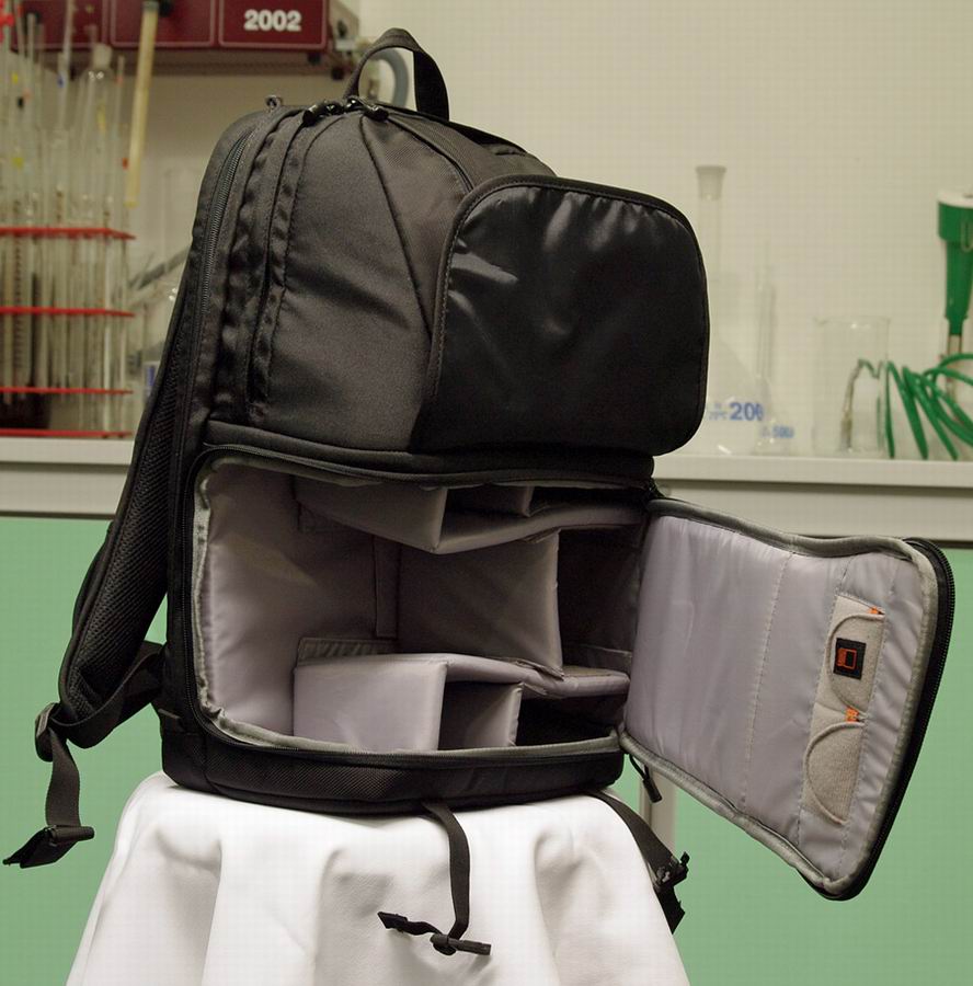 lowepro_03B.jpg