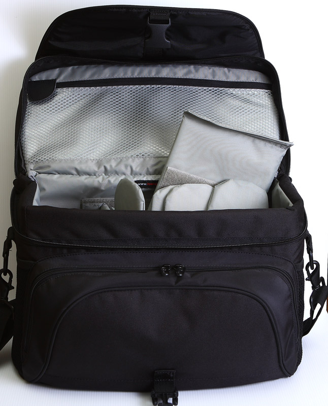 LOWEPRO.jpg