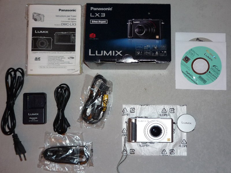 Lumix_LX3_1_small.jpg