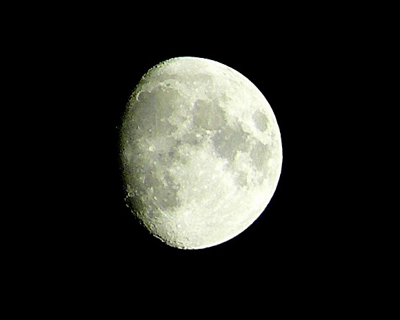 Luna4.jpg