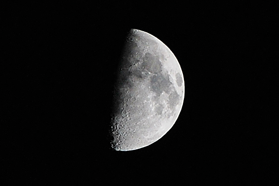 luna 1°4 (nikon D60 200mm).jpg