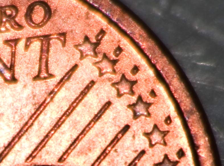 Macro-Moneta-crop.jpg