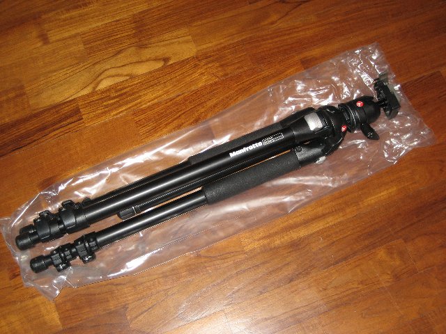 Manfrotto_055_Pro_&_486_RC2_1_small.jpg
