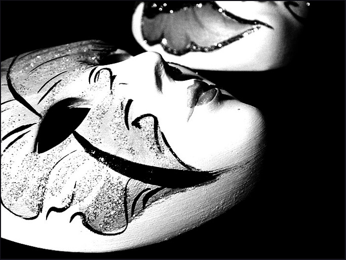 maschera1BN.jpg