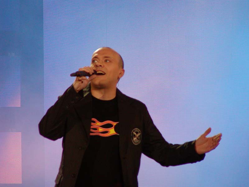 max pezzali.jpg