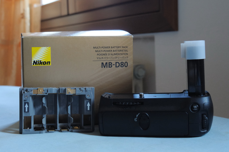 MB-D80.JPG