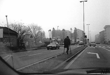 MILANO AL SEMAFORO.JPG