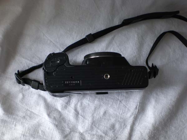 minolta dynax 7000i sotto.JPG