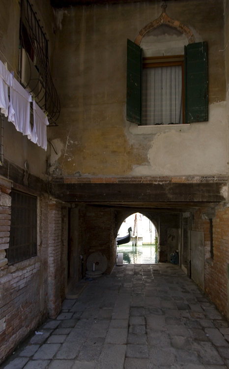 miseria-e-nobilt.jpg