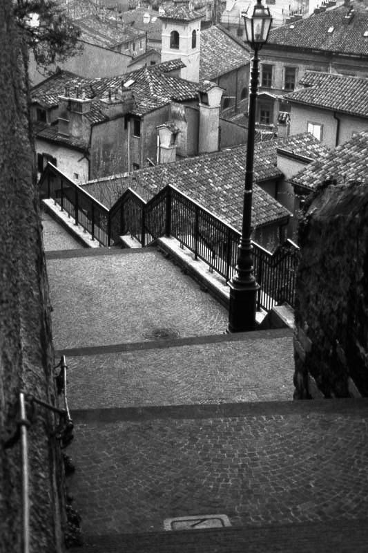 MNDL009BW.jpg