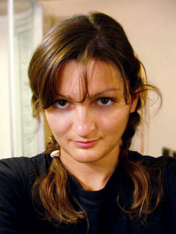 moi01_703a.jpg