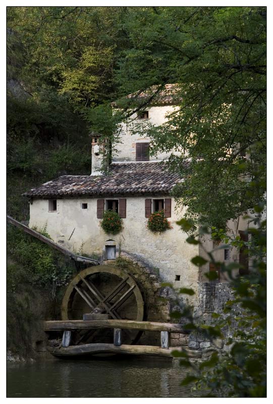 Molinetto-vista-verticale-3.jpg