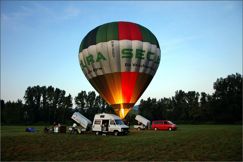 MONGOLFIERE NIKON 052 800.jpg