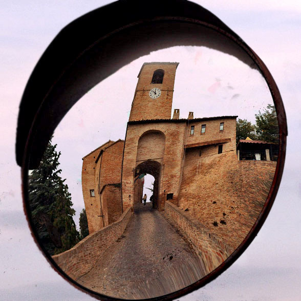 Montegridolfo1.jpg