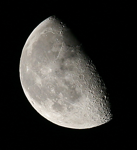 moon-per-web.jpg
