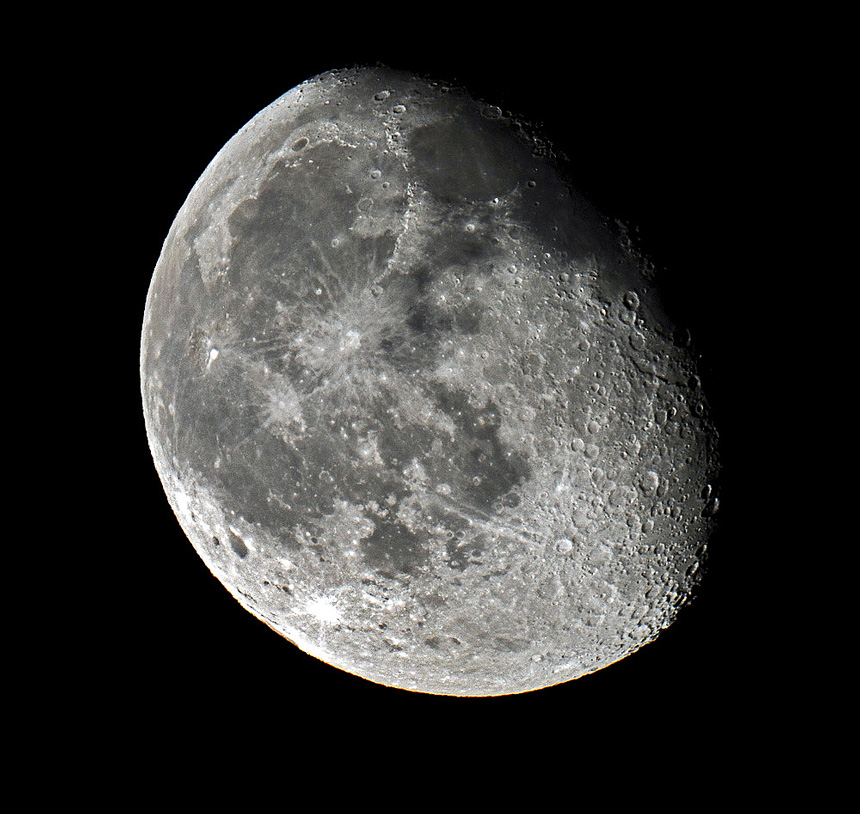 moon.jpg