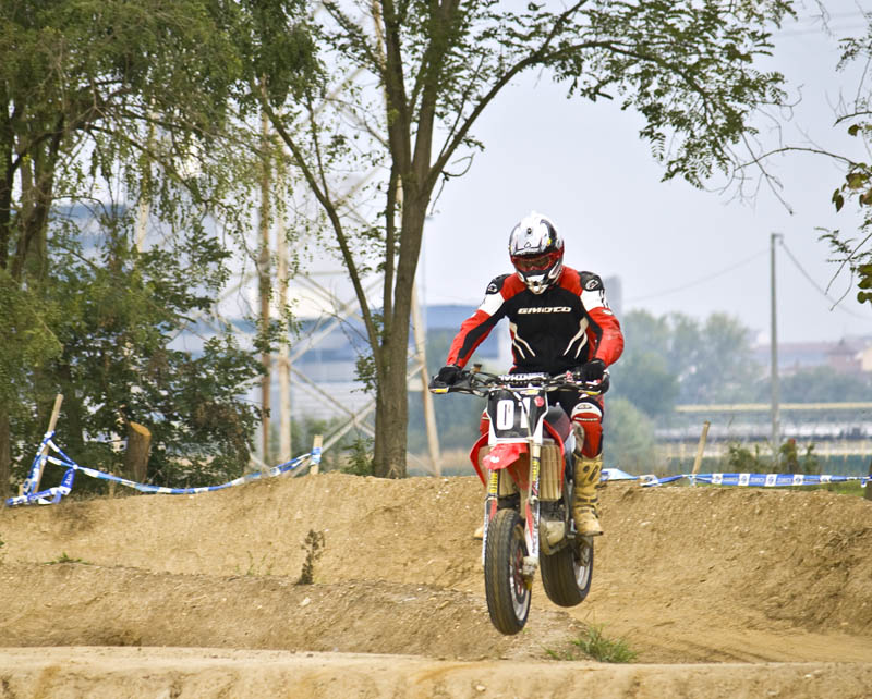 Motard sezione fuori strada.jpg