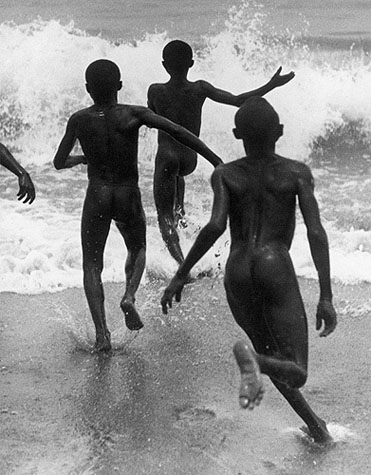 Munkacsi_Tanganyika.jpg