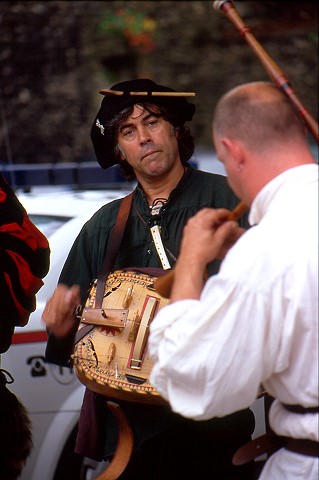 musici1small.jpg