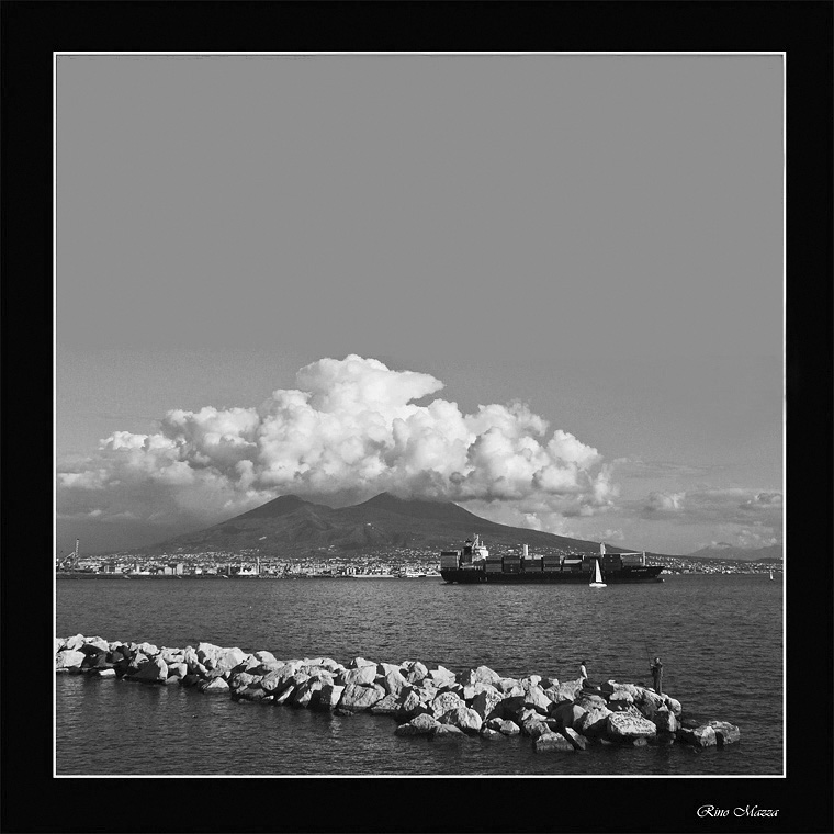 Nel blu...bn.JPG