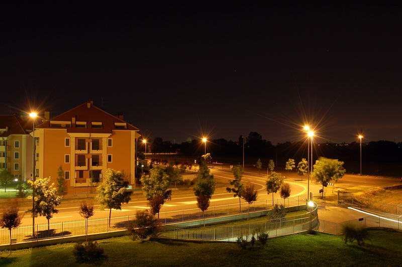 night 20 sec d50resize.jpg