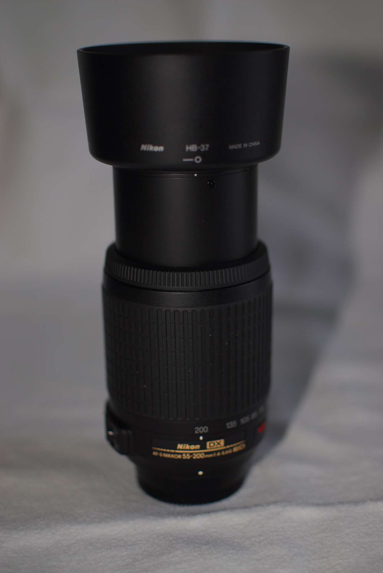Nikkor_55_200_VR_ext.jpg