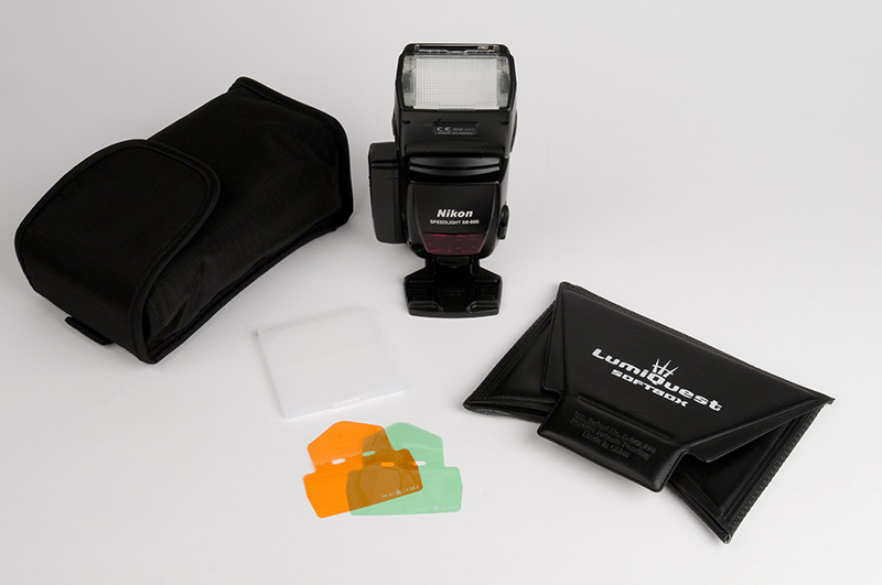 Nikon-SB-800-3-con-Lumiquest.jpg